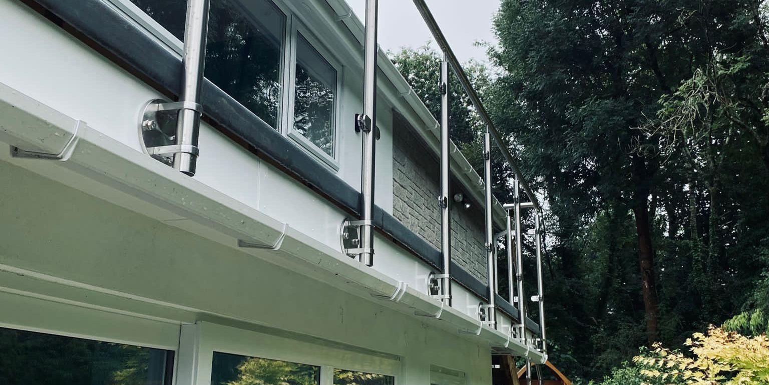 Balcony construction by iGroup
